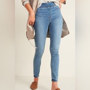 New  Old Navy size 6 short inseam pull on jeggings